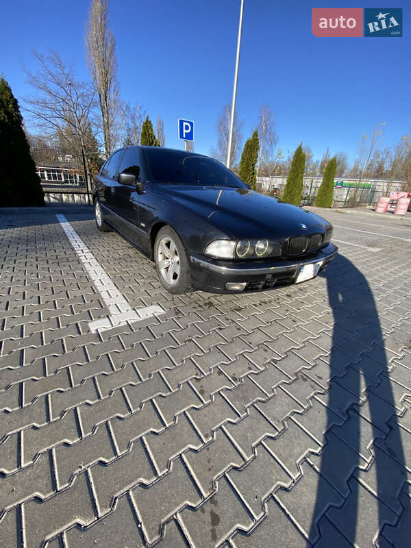 Седан BMW 5 Series 1998 в Кременчуці