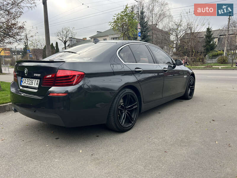 Седан BMW 5 Series 2013 в Киеве фото 23 Седан BMW 5 Series 2013 в Киеве