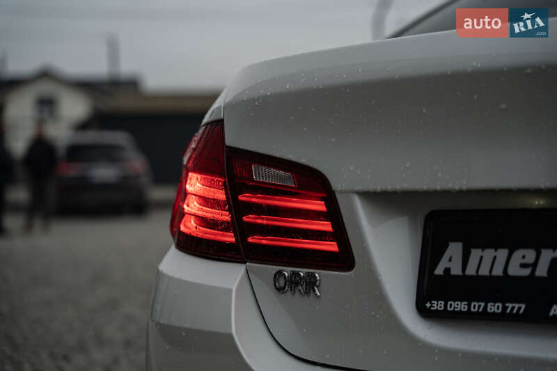 Седан BMW 5 Series 2014 в Черновцах