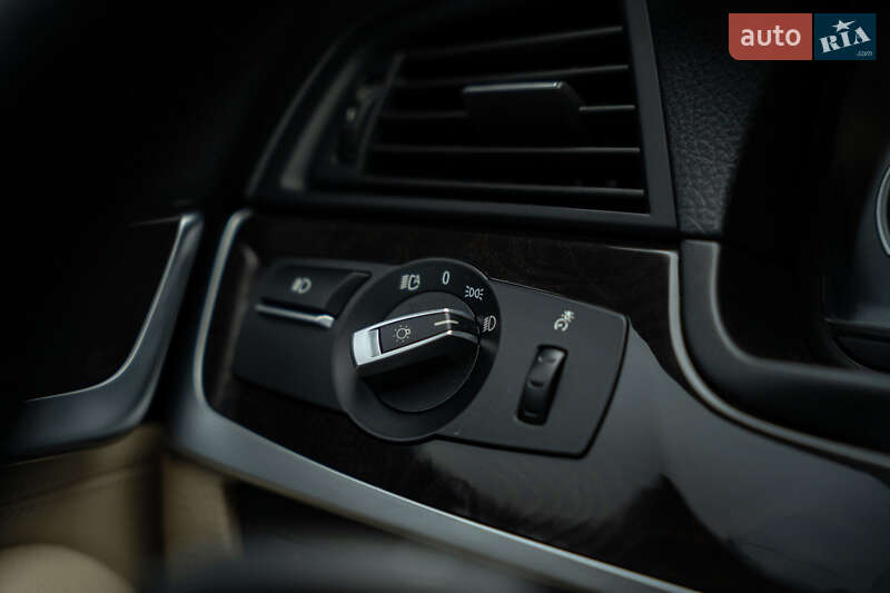 Седан BMW 5 Series 2014 в Черновцах