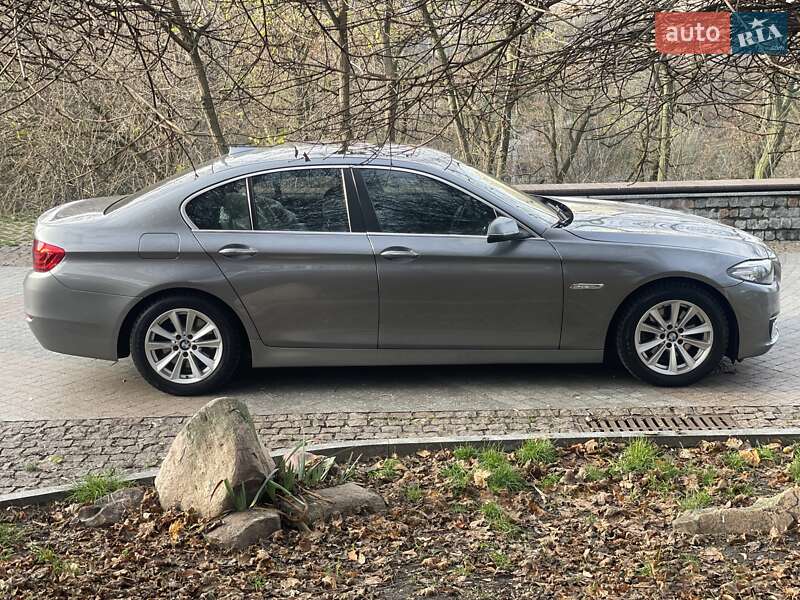 Седан BMW 5 Series 2015 в Києві
