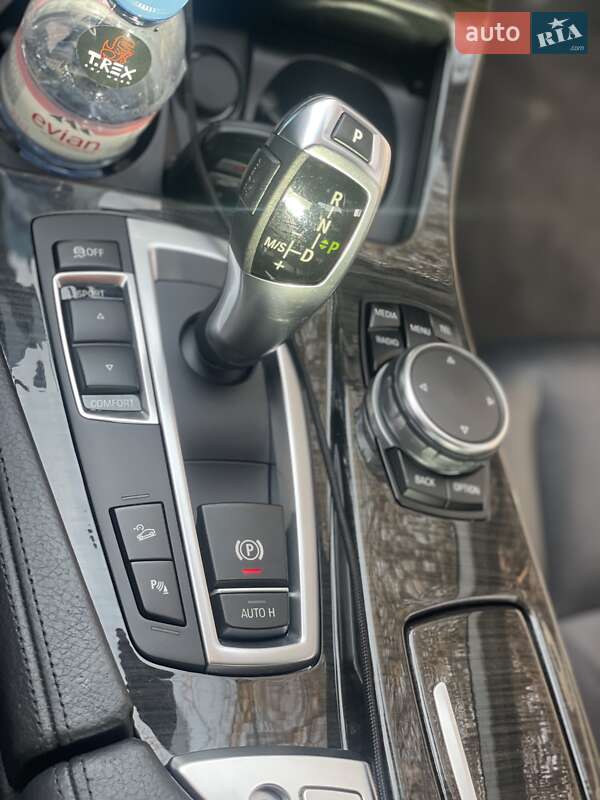 Седан BMW 5 Series 2015 в Києві