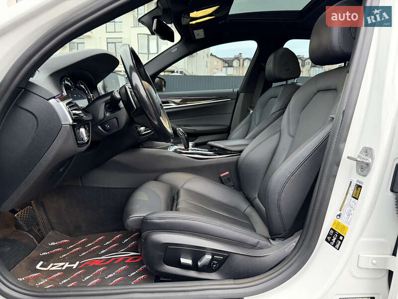 Седан BMW 5 Series 2017 в Ужгороді