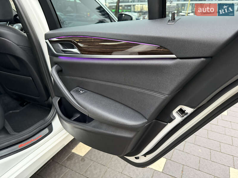 Седан BMW 5 Series 2017 в Ужгороді