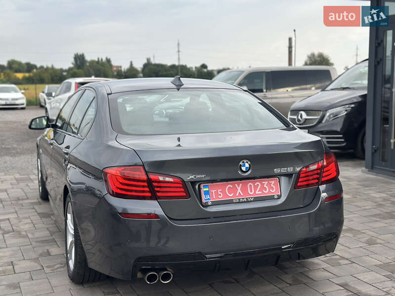 Седан BMW 5 Series 2015 в Ровно