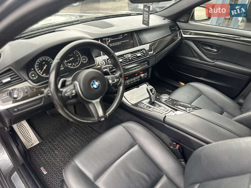 Седан BMW 5 Series 2015 в Ровно