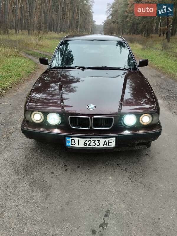Седан BMW 5 Series 1990 в Краснокутске