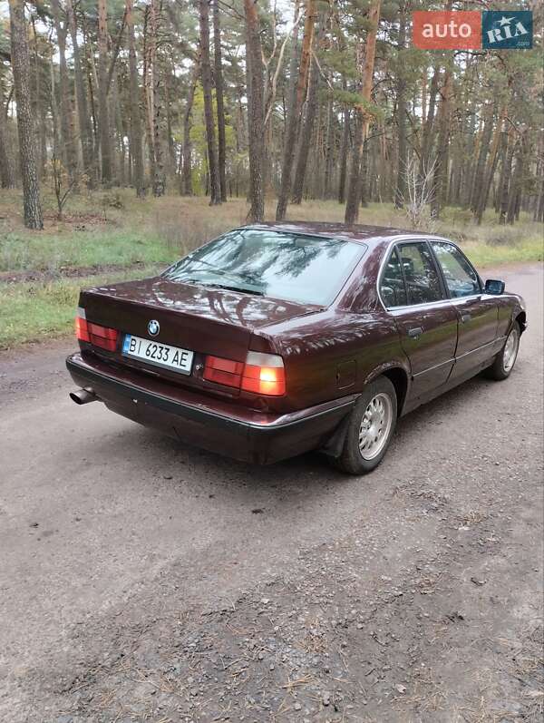 Седан BMW 5 Series 1990 в Краснокутске