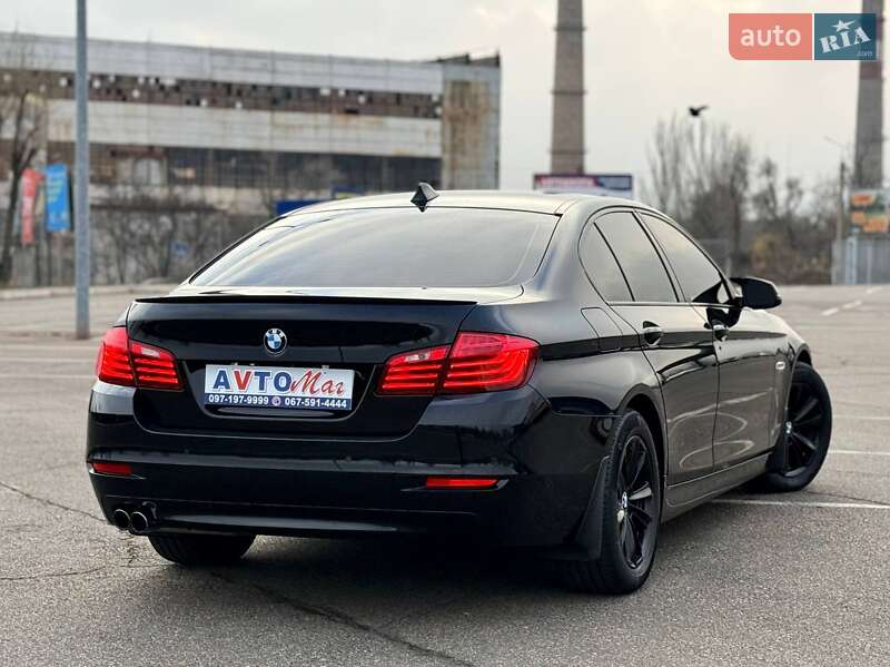 Седан BMW 5 Series 2016 в Кривом Роге
