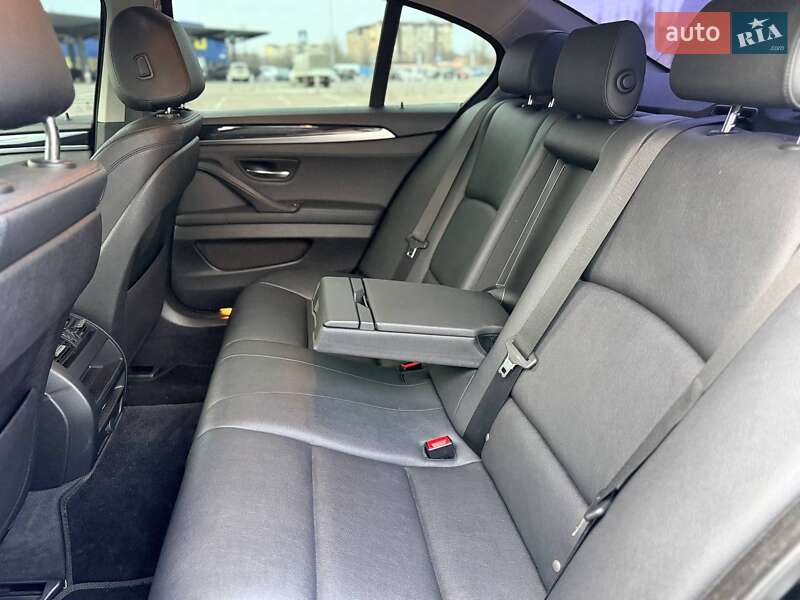 Седан BMW 5 Series 2016 в Кривом Роге