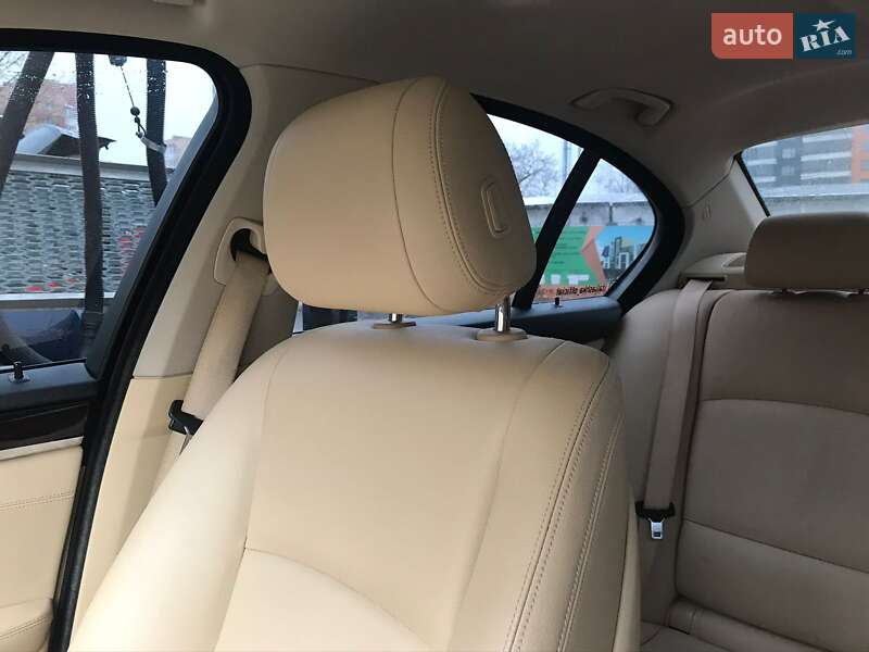 Седан BMW 5 Series 2013 в Одессе