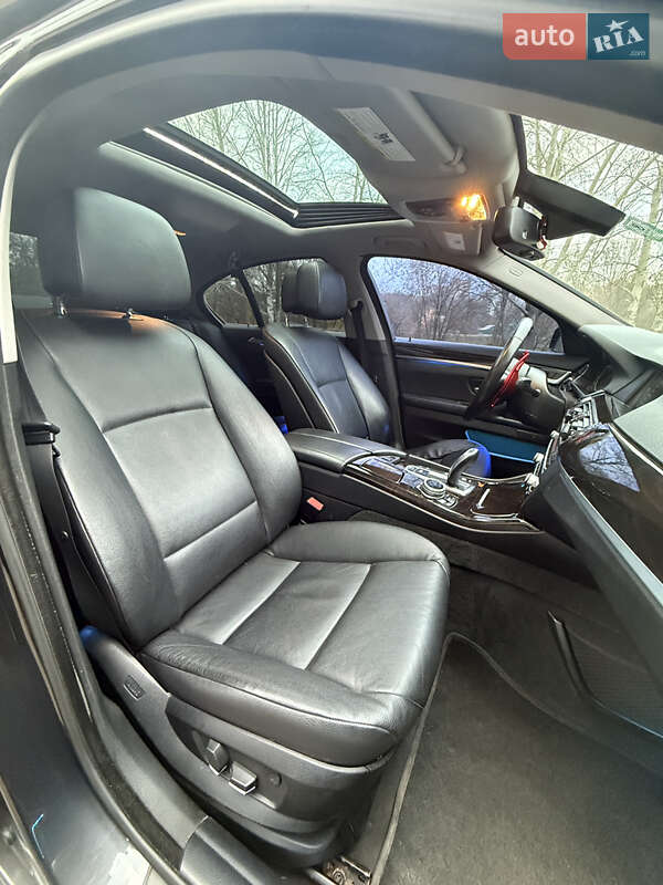 Седан BMW 5 Series 2012 в Сумах