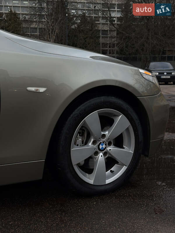 Седан BMW 5 Series 2005 в Киеве