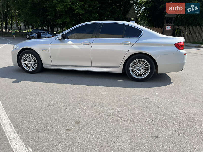 Седан BMW 5 Series 2011 в Хмельнике