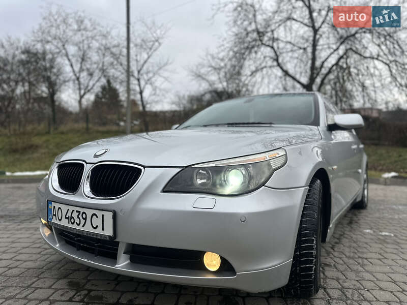 Седан BMW 5 Series 2004 в Львове