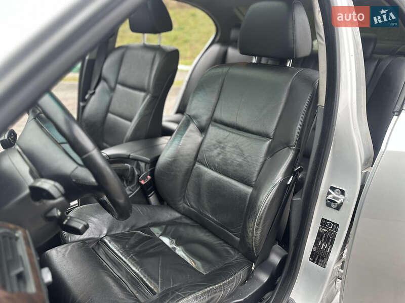 Седан BMW 5 Series 2004 в Львове