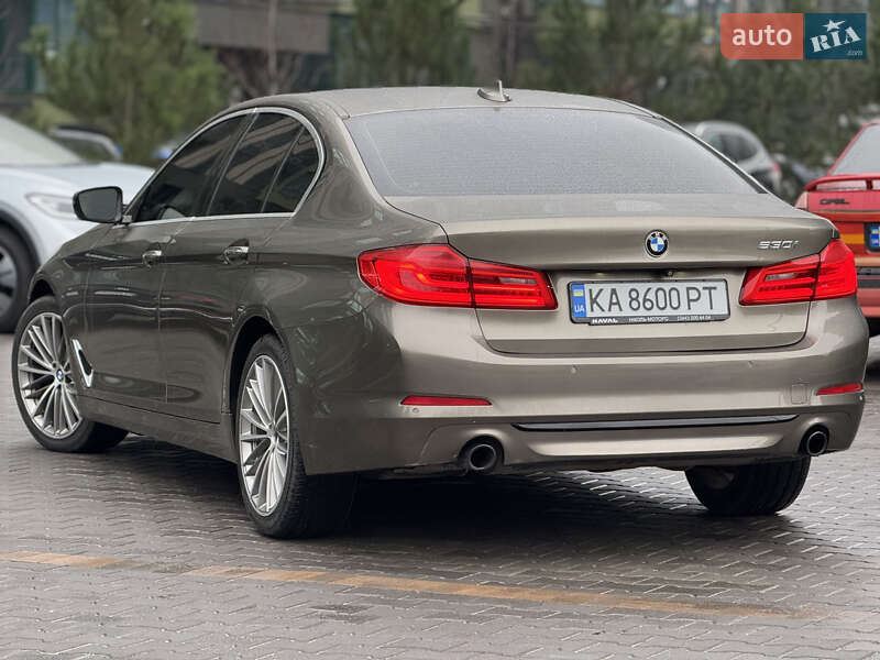 Седан BMW 5 Series 2017 в Киеве