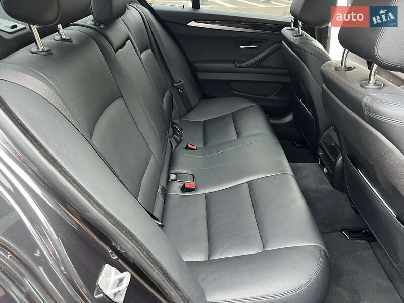 Седан BMW 5 Series 2015 в Житомирі