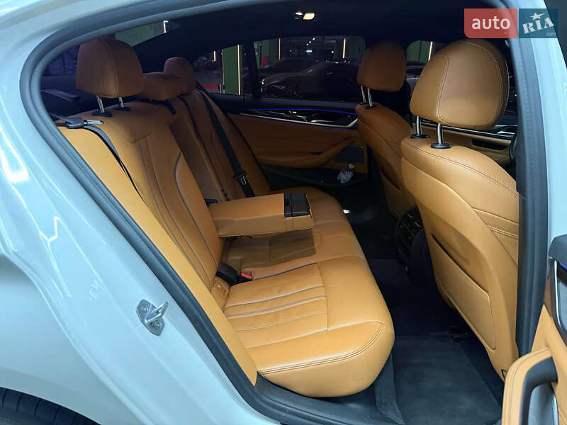 Седан BMW 5 Series 2018 в Києві