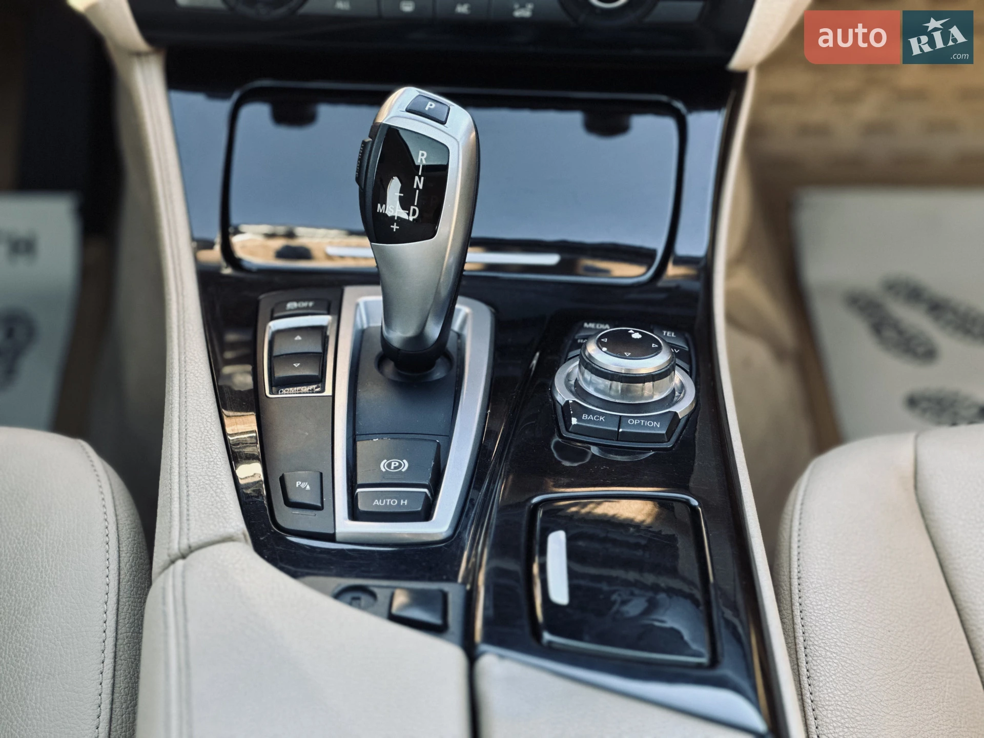 2012 BMW 5er - мініатюра 38