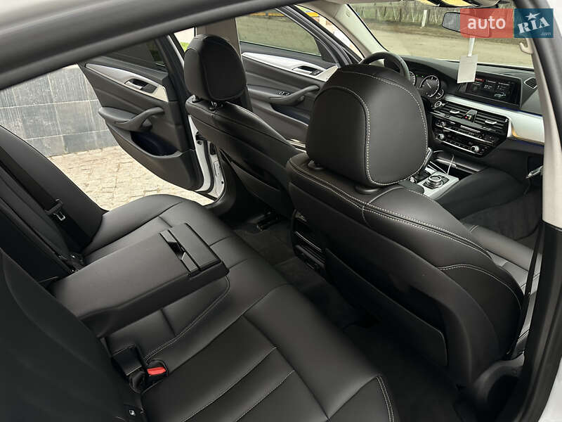 Седан BMW 5 Series 2017 в Александрие