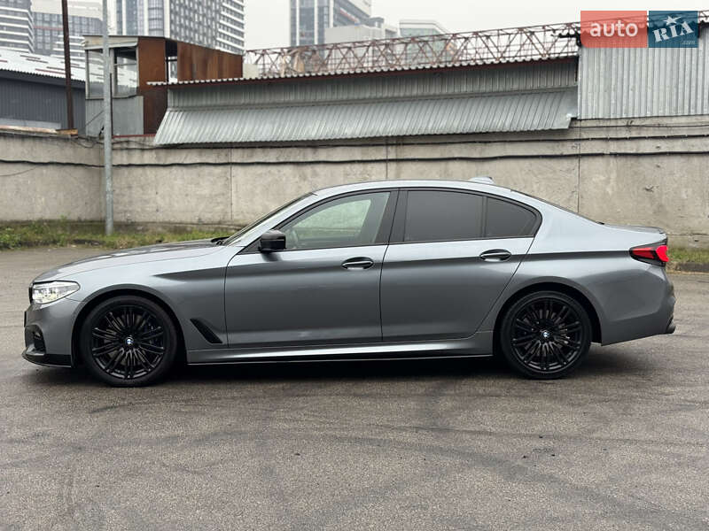 Седан BMW 5 Series 2017 в Киеве