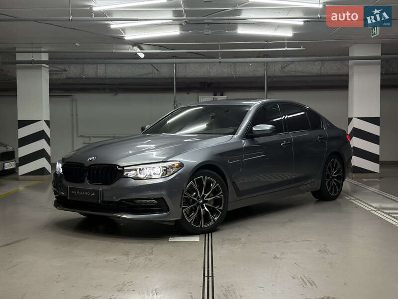 Седан BMW 5 Series 2017 в Киеве