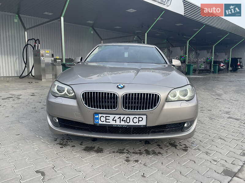 Седан BMW 5 Series 2013 в Черновцах