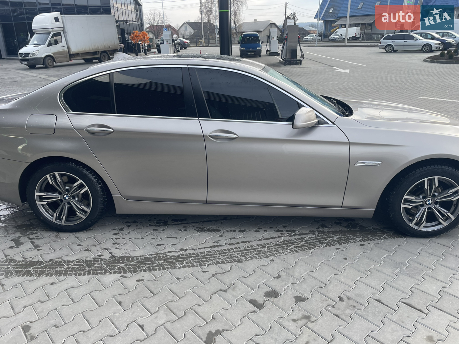 2013 BMW 5er - мініатюра 4