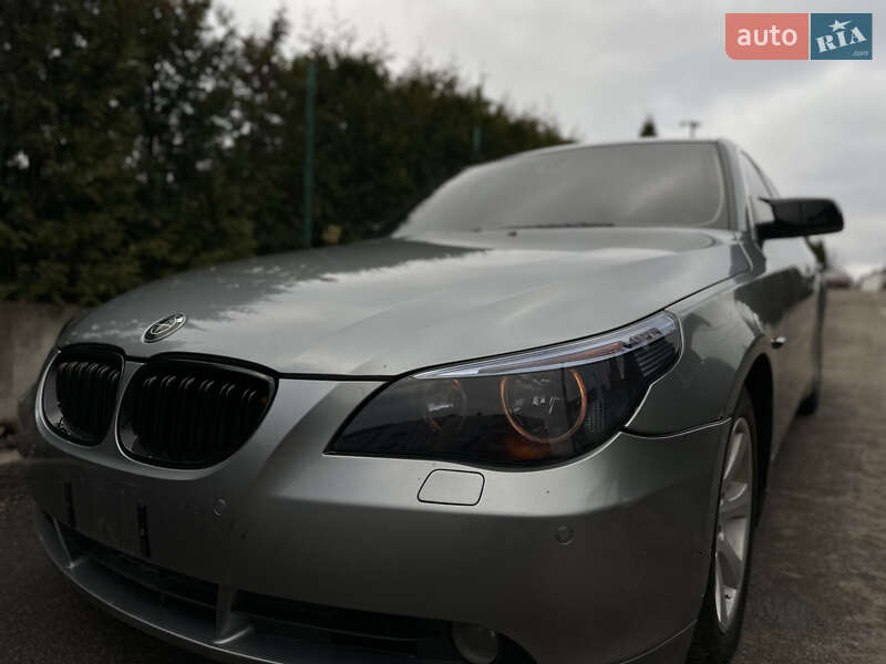 Седан BMW 5 Series 2003 в Ровно