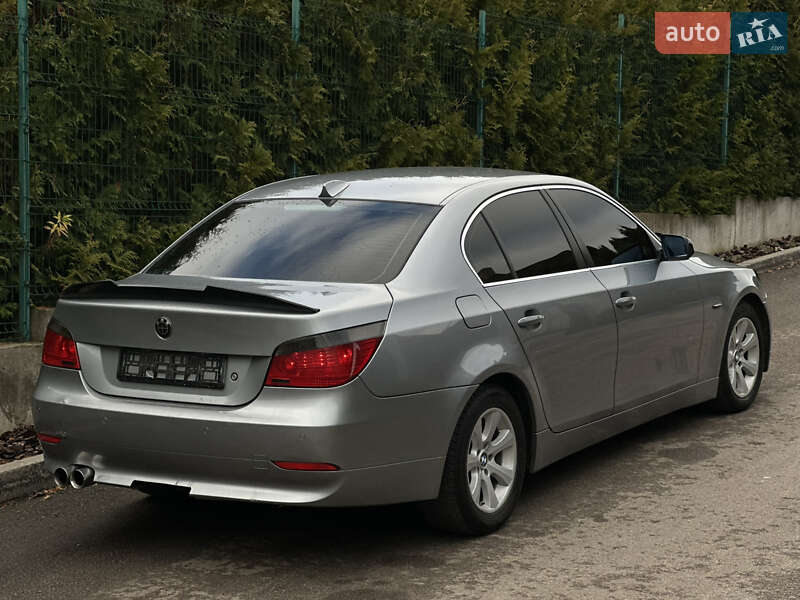 Седан BMW 5 Series 2003 в Ровно