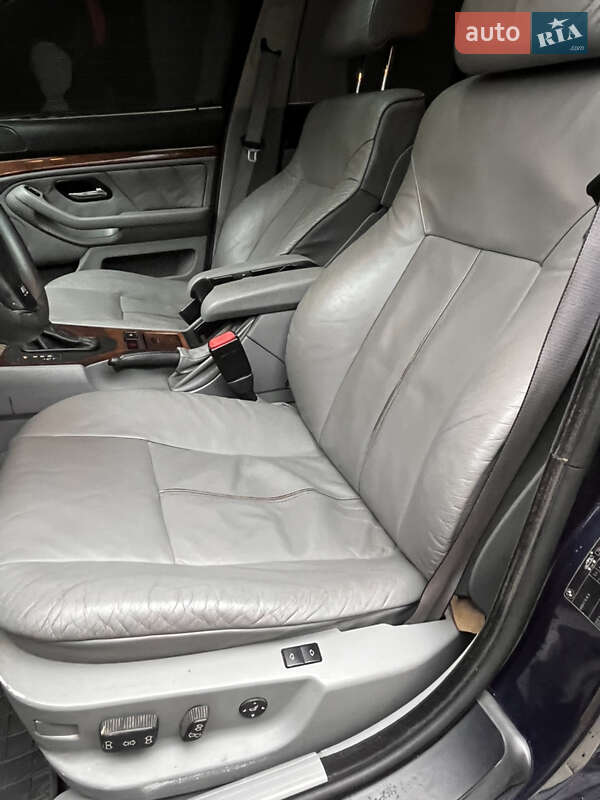 Седан BMW 5 Series 2001 в Виннице