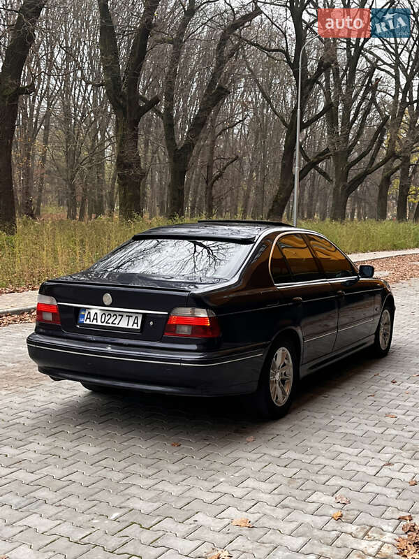 Седан BMW 5 Series 2001 в Виннице