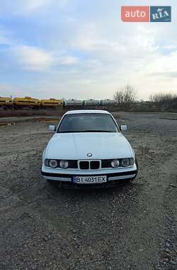 Седан BMW 5 Series 1992 в Машевке