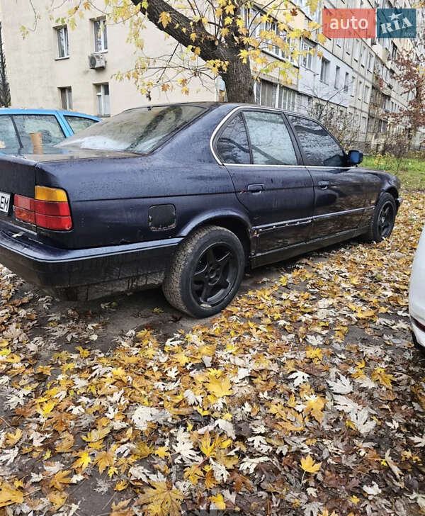 Седан BMW 5 Series 1989 в Киеве