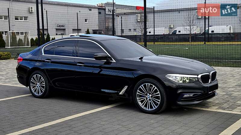 Седан BMW 5 Series 2017 в Мукачево