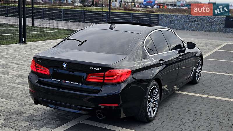 Седан BMW 5 Series 2017 в Мукачево