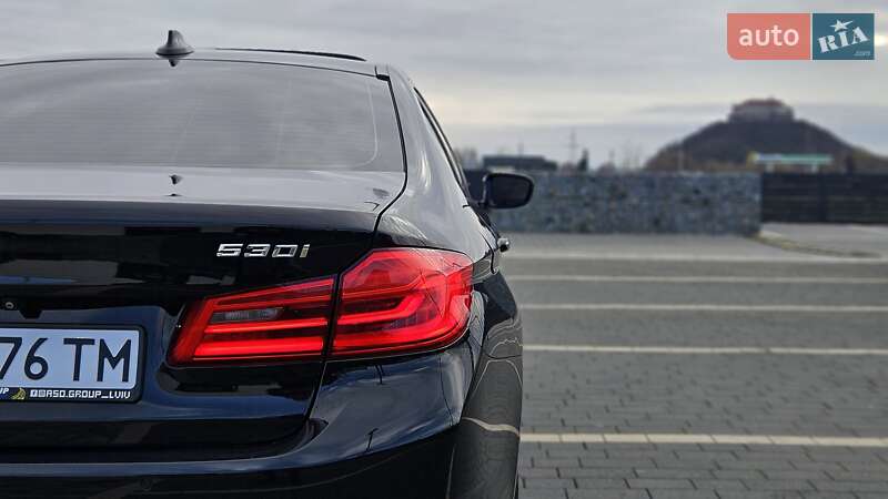 Седан BMW 5 Series 2017 в Мукачево