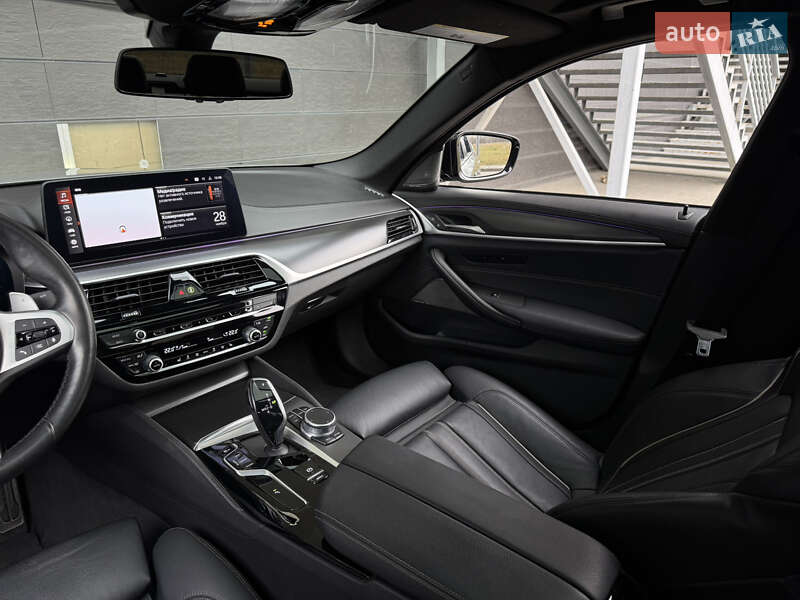 Седан BMW 5 Series 2020 в Киеве