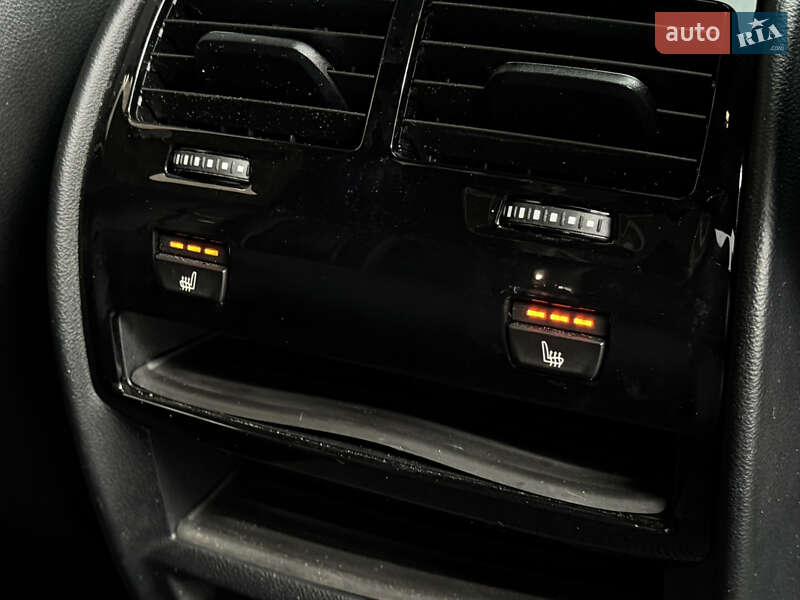 Седан BMW 5 Series 2020 в Киеве