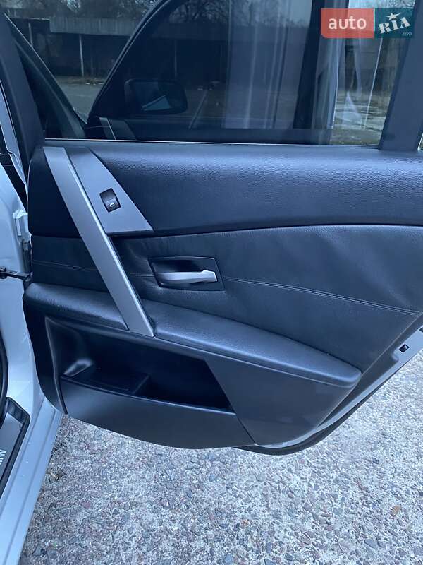 Седан BMW 5 Series 2004 в Новояворовске фото 12 Седан BMW 5 Series 2004 в Новояворовске
