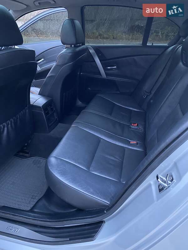 Седан BMW 5 Series 2004 в Новояворовске фото 13 Седан BMW 5 Series 2004 в Новояворовске