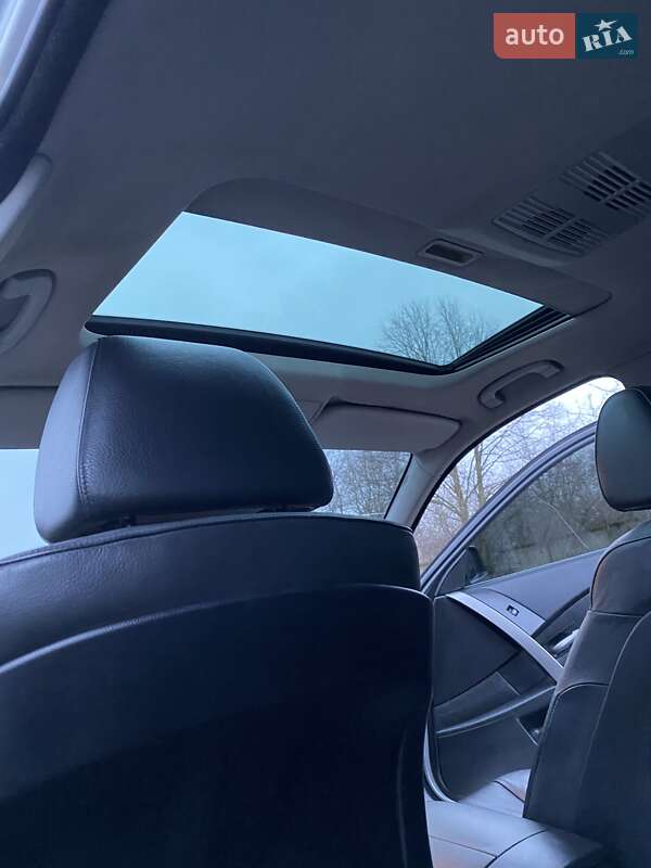 Седан BMW 5 Series 2004 в Новояворовске фото 15 Седан BMW 5 Series 2004 в Новояворовске