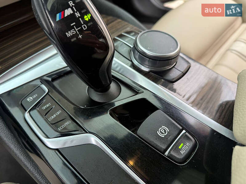 Седан BMW 5 Series 2018 в Кам'янець-Подільському