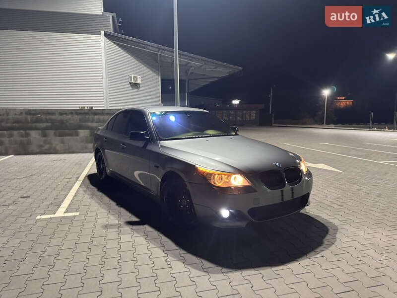 Седан BMW 5 Series 2007 в Сарнах