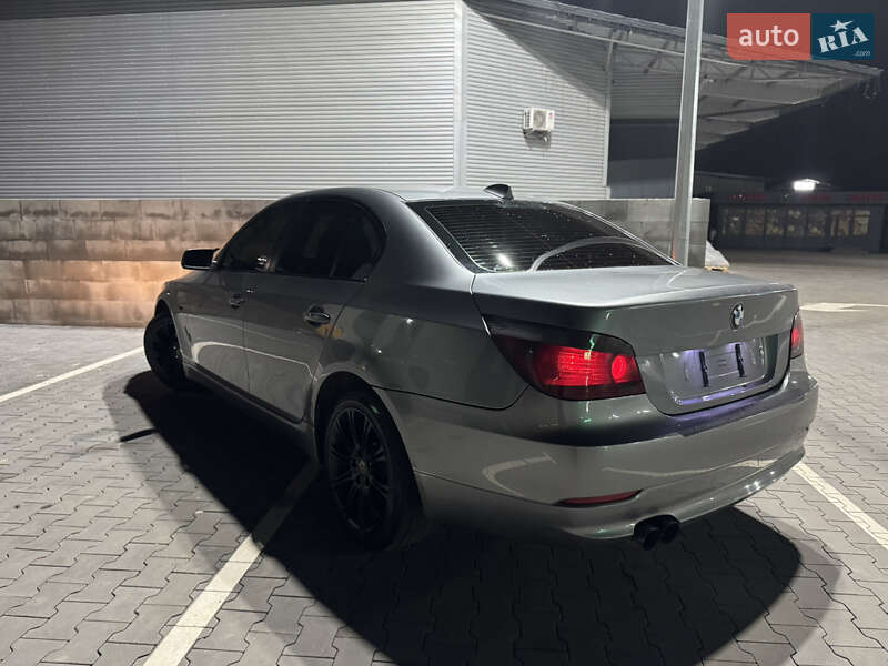 Седан BMW 5 Series 2007 в Сарнах