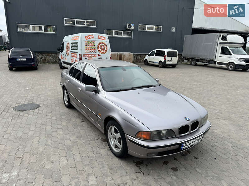 Седан BMW 5 Series 1999 в Стрию