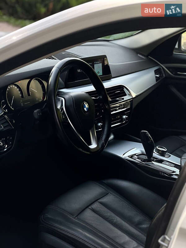 Универсал BMW 5 Series 2017 в Волочиске фото 14 Универсал BMW 5 Series 2017 в Волочиске
