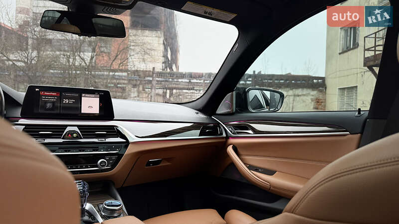 Седан BMW 5 Series 2018 в Калуше