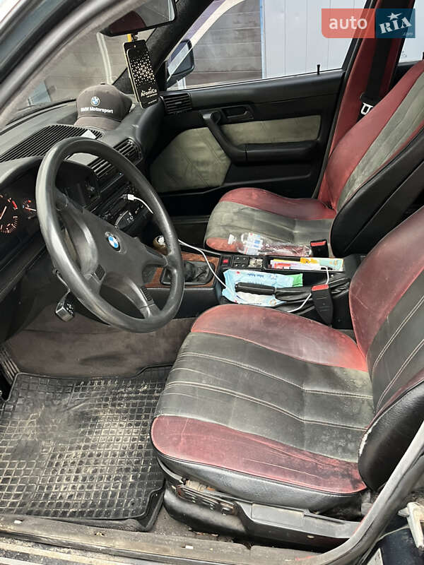 Седан BMW 5 Series 1988 в Ворзеле фото 6 Седан BMW 5 Series 1988 в Ворзеле